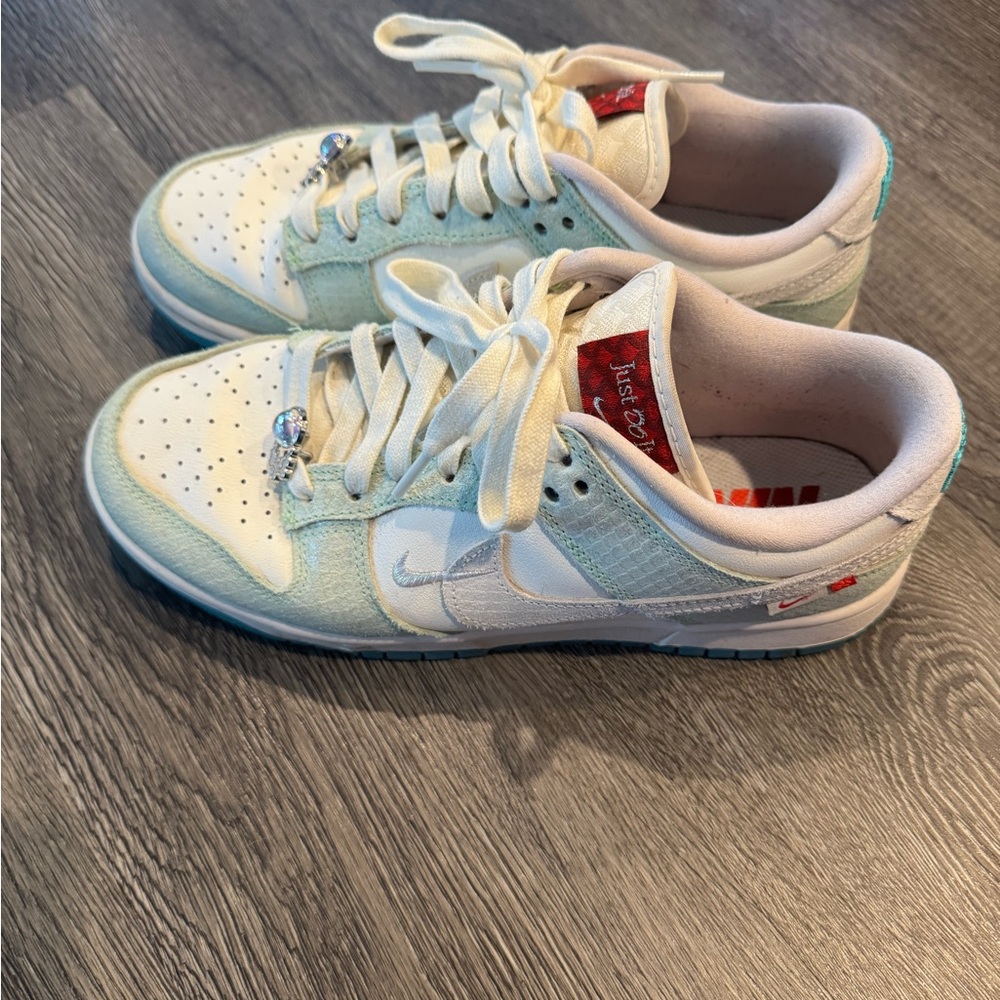 Women’s Cream and teal Sneakers